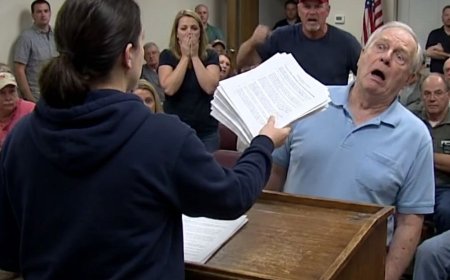 He Thought He Was UNTOUCHABLE. He Fined Me $500 For A Fence Stain And Laughed In My Face. So I Spent TWO YEARS Building A Case That Would DESTROY Him. When I Finally Dropped The BOMBSHELL At The HOA Meeting, The Look Of Pure TERROR On His Face Was Worth Every Sleepless Night. KARMA ISN’T JUST REAL — IT’S PAINFULLY SLOW. WAS I WRONG TO WAIT?