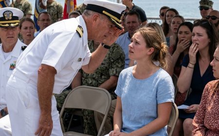 My family treated me like an embarrassment at my brother’s Navy SEAL ceremony until the commander stopped everything and saluted me. He said three words — “She’s a ghost.”