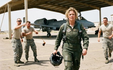 My sergeant called me a failed cook in front of the entire mess hall, and his buddies laughed. Inside my footlocker: a logbook with 400 hours and a name they’d tried to erase.